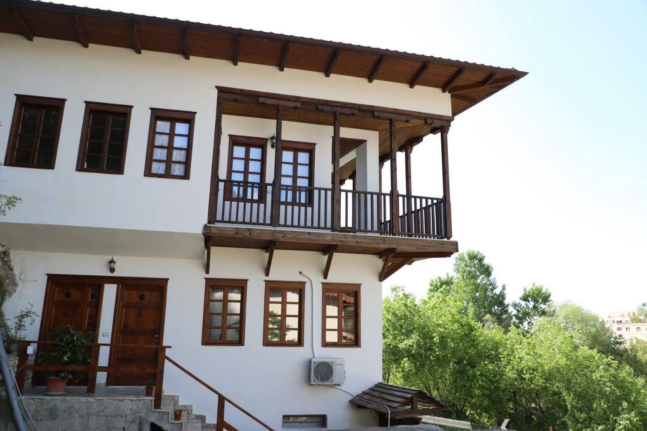 بيرات Hotel Demaj المظهر الخارجي الصورة
